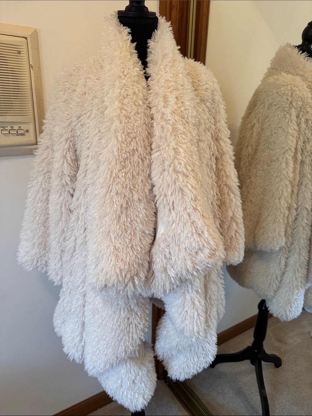 Anthropology. Cozy Faux Teddy Jacket in Cream
